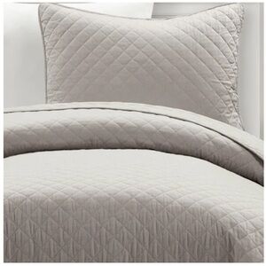 NWT 3 piece Cotton Diamond Cal King Quilt & 2 King Shams